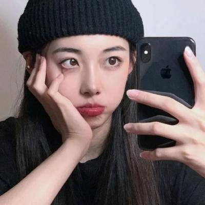 推动摇篮的手